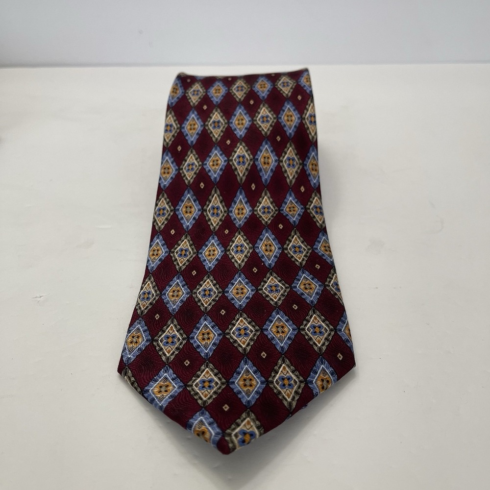 Jos A Bank Diamond Geometric Burgundy Red Silk Tie 3.75" Wide